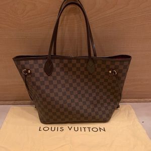 Louis Vuitton MM Neverfull